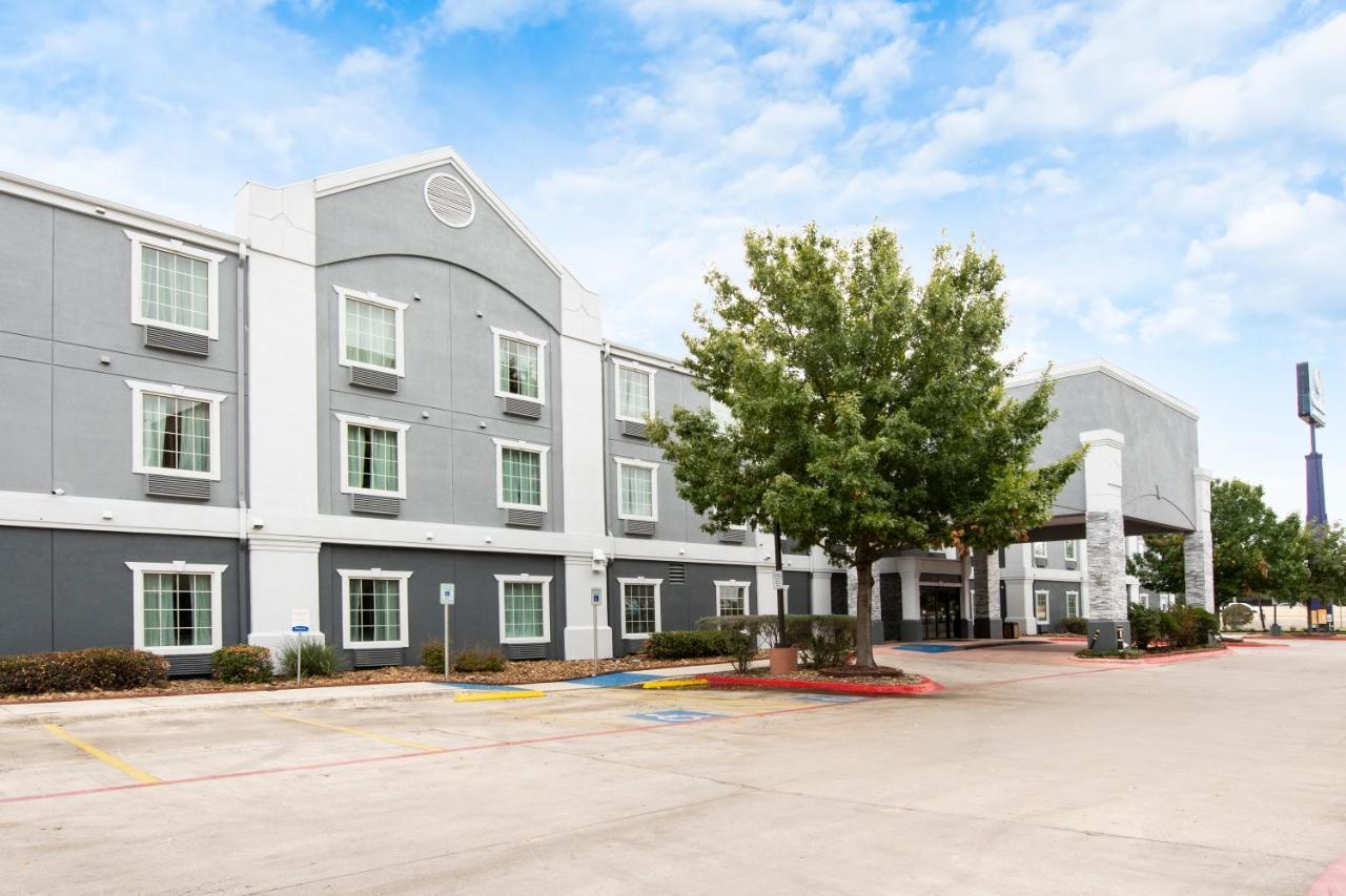 Comfort Inn & Suites Near Medical Center San Antonio Exterior photo